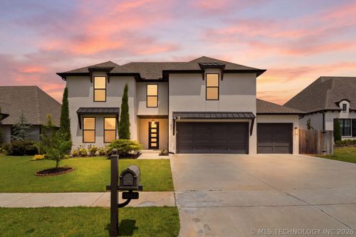 1611 W 114th St, Jenks, OK, 74037-2152 | Card Image