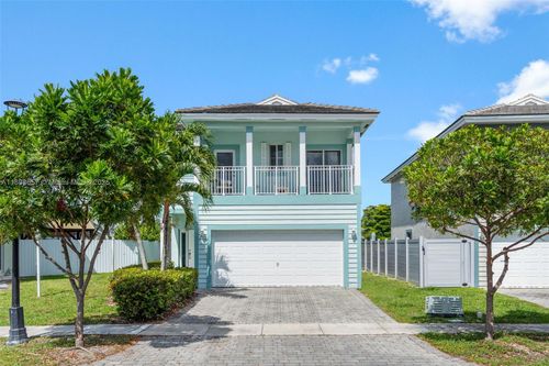 324 Ne 31st Ave, Homestead, FL, 33033-7270 | Card Image