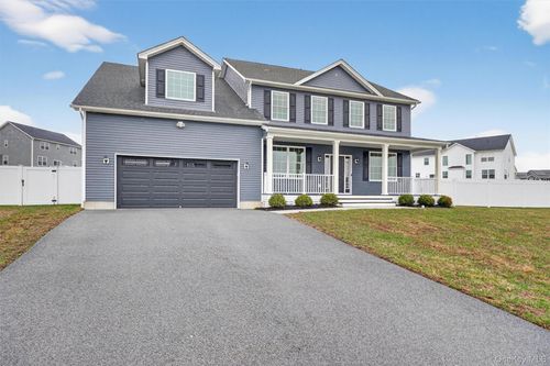 12 Kensington Ln, Poughkeepsie, NY, 12603-1225 | Card Image