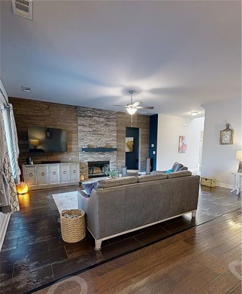 6619 Blue Cove Dr, Flowery Branch, GA, 30542-0056 | Card Image