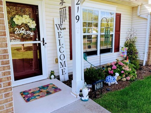 219 Rayfield Cir, Webster, NY, 14580-3476 | Card Image
