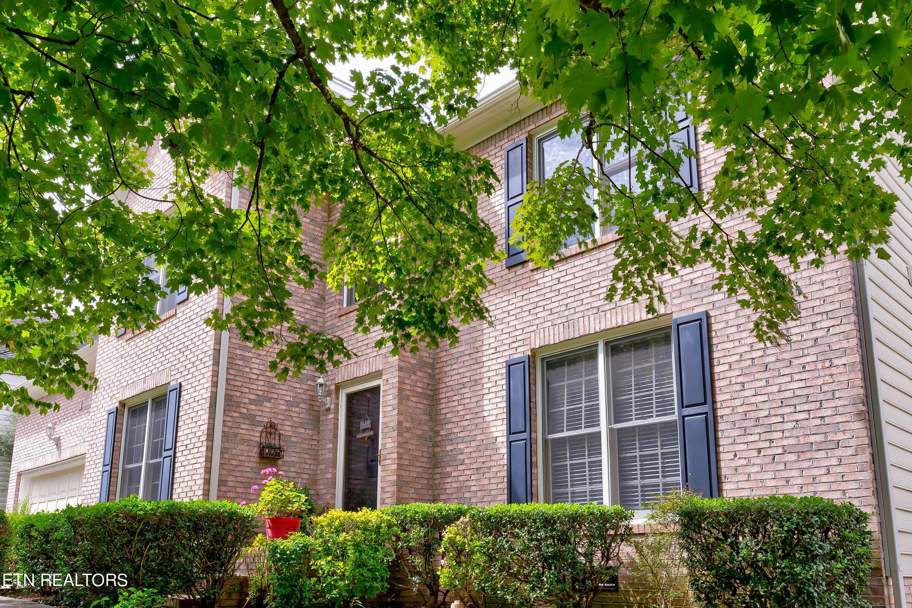 White Ash Ln, Knoxville, TN 37919