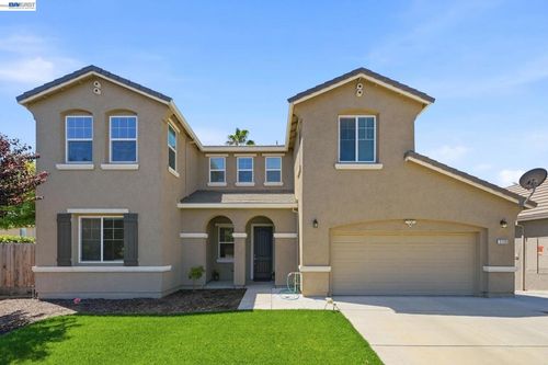 2126 Grapevine Dr, Livingston, CA, 95334-1895 | Card Image