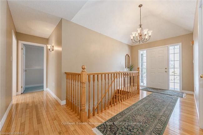 14 Currie Dr, House other with 5 bedrooms, 3 bathrooms and 6 parking in Morriston ON | Image 8
