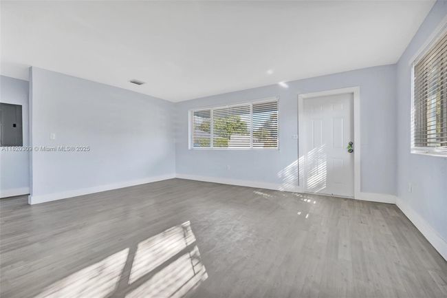 8180 Nw 13 Th Ave, House other with 2 bedrooms, 1 bathrooms and null parking in Miami FL | Image 5