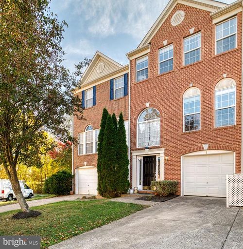 823 Persimmon Pl, CULPEPER, VA, 22701-3259 | Card Image