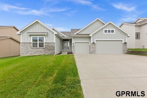 5405 N 190th St, Elkhorn, NE, 68022-1306 | Card Image