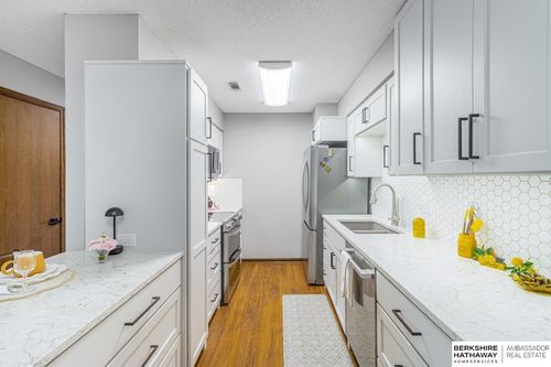 455-3001 S 51st Street Ct, Lincoln, NE, 68506-3485 | Card Image