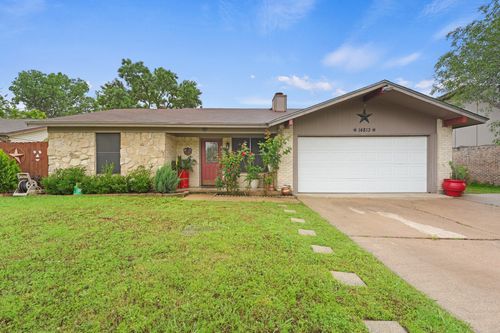 14813 Oakwood Ln, Balch Springs, TX, 75180-2517 | Card Image
