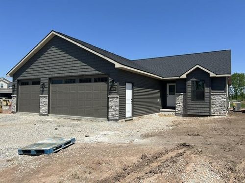 3646 E Gladiolus Place, APPLETON, WI, 54913 | Card Image