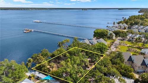 3541 E Riverside Dr, Fort Myers, FL, 33916 | Card Image