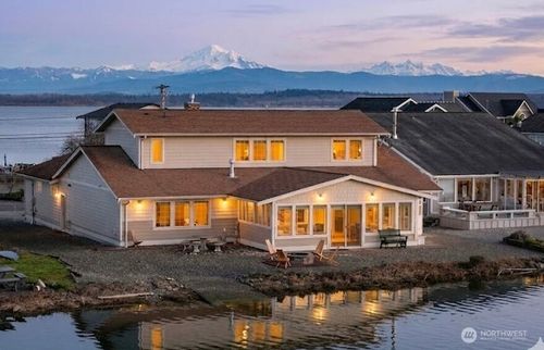 4121 Saltspring Dr, Ferndale, WA, 98248-9017 | Card Image