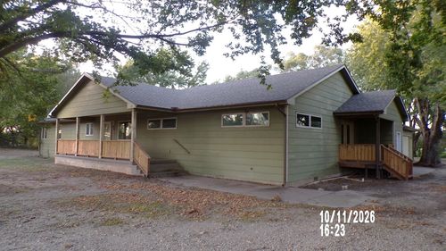 956 E 90th Ave N, Belle Plaine, KS, 67013-8202 | Card Image