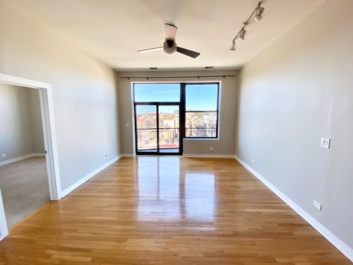 unit-402-1 S Leavitt St, Chicago, IL, 60612-2335 | Card Image