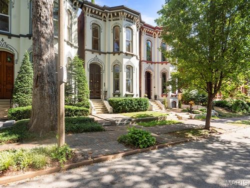 1829 Kennett Pl, Saint Louis, MO, 63104-2505 | Card Image