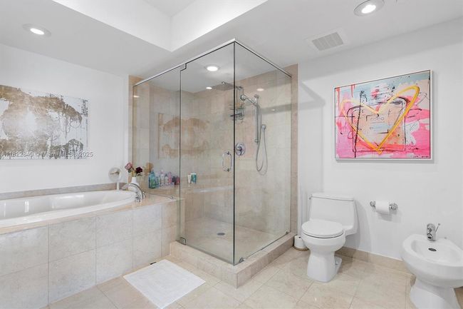 APT-1101 - 1830 S Ocean Dr, Condo with 3 bedrooms, 3 bathrooms and null parking in Hallandale Beach FL | Image 43