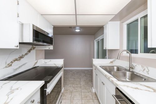 apt-102-5118 E Ashlan Ave, Fresno, CA, 93727-7328 | Card Image