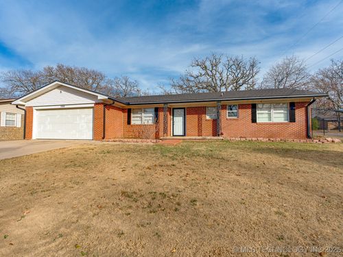 500 Price St, Ada, OK, 74820-4634 | Card Image