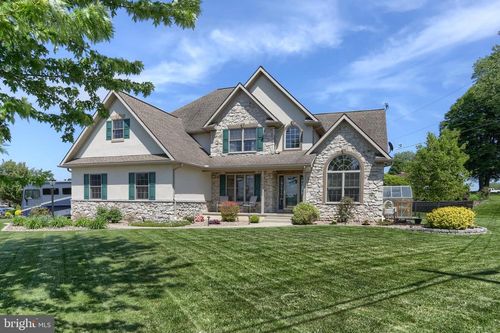 400 Clays Xing, Lebanon, PA, 17042-9228 | Card Image