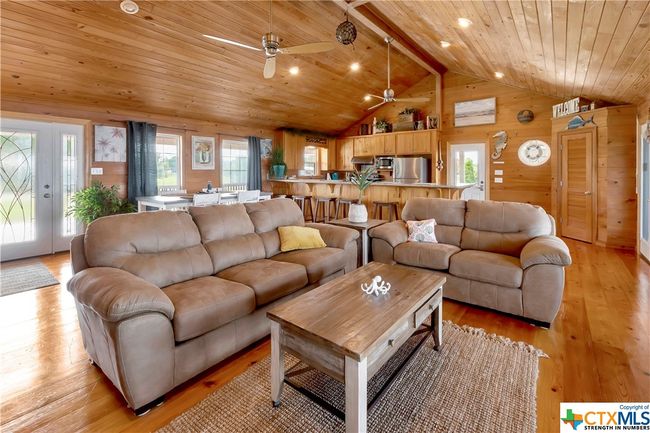 403 Bay St, House other with 4 bedrooms, 3 bathrooms and null parking in Austwell TX | Image 28