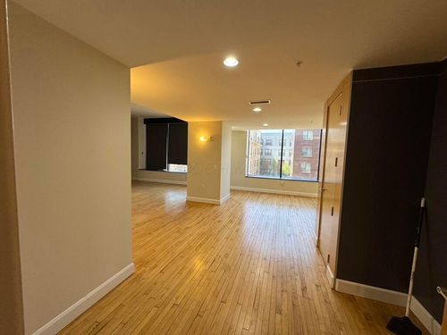 401-106 N High St, Columbus, OH, 43215-3039 | Card Image