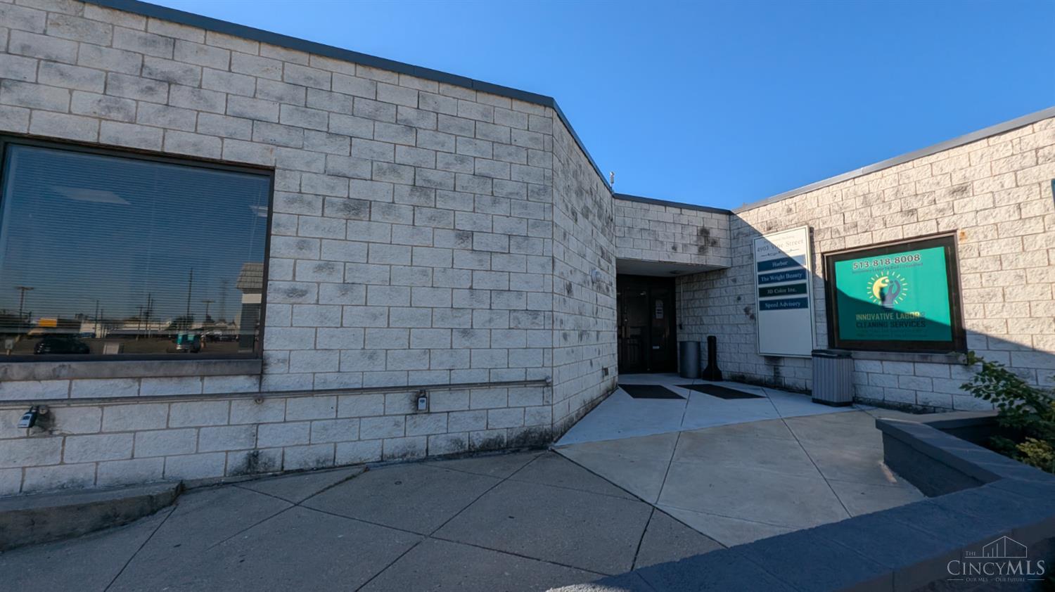 Commercial Sale in St Bernard 5