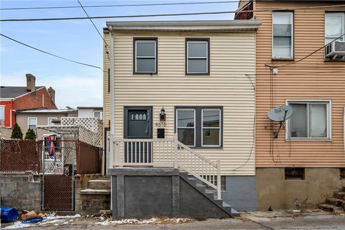 4616 Choate Way, Bloomfield, PA, 15224-1518 | Card Image