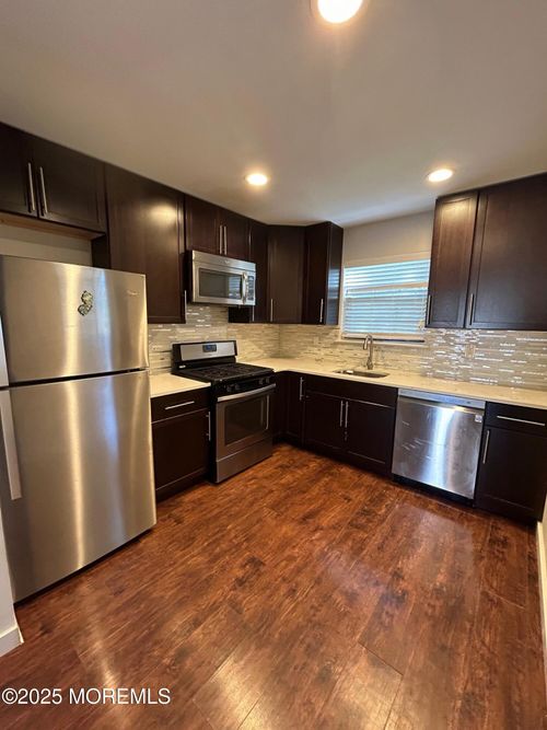 302 Daisy Ct, Jackson, NJ, 08527-2584 | Card Image