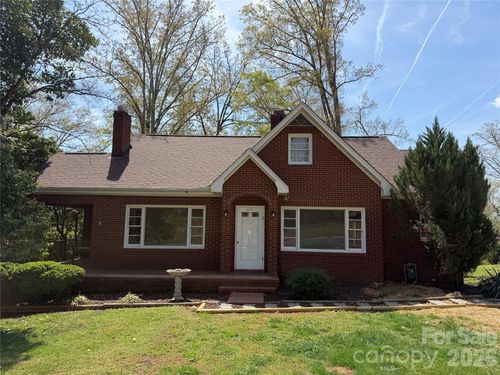 1631 Maple Ave, Albemarle, NC, 28001-4541 | Card Image