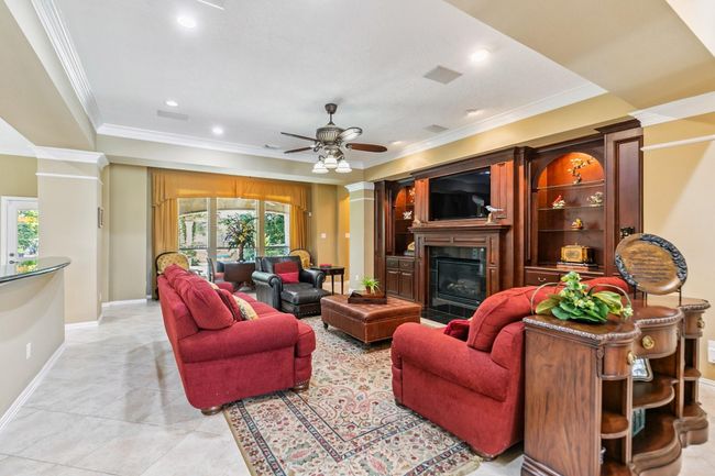 7826 Camden Hollow Ln, House other with 5 bedrooms, 5 bathrooms and 3 parking in Humble TX | Image 10