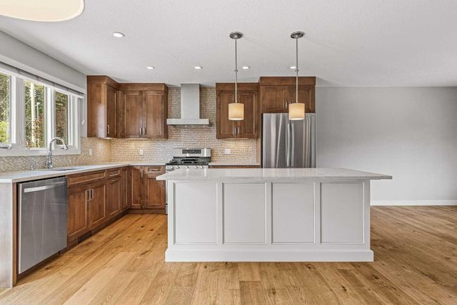 949 13 St, House other with 3 bedrooms, 2 bathrooms and 4 parking in Canmore AB | Image 7
