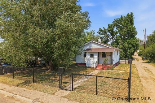 2315 Bradley Ave, Cheyenne, WY, 82001 | Card Image