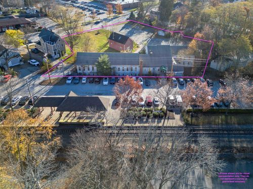 48 Lincoln St, Exeter, NH, 03833-3218 | Card Image