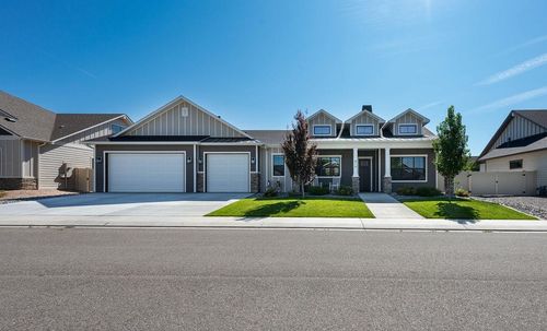 814 Red Apple Rd, Grand Junction, CO, 81505-8632 | Card Image
