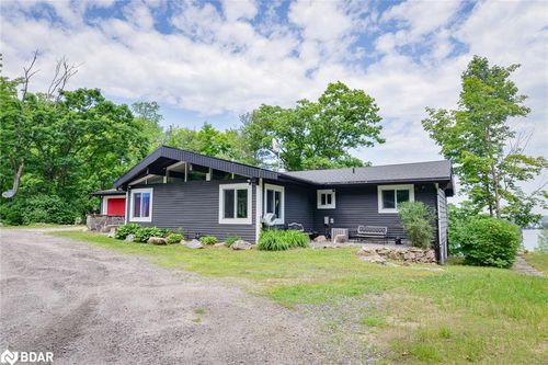 143 Highway 612, Mactier, ON, P0C1H0 | Card Image