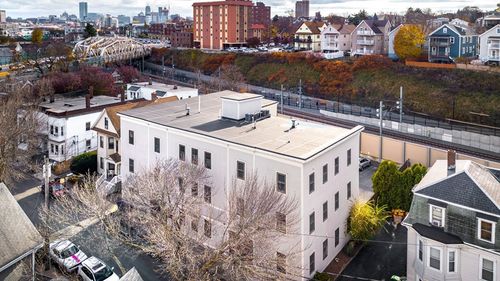 apt-1-74 Gilman St, Somerville, MA, 02145-3906 | Card Image