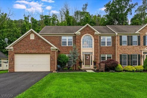 40 Primrose Ln, Sparta, NJ, 07871-3496 | Card Image
