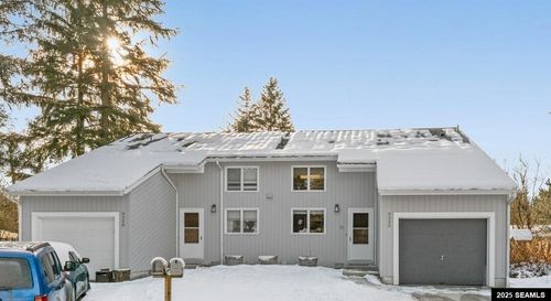 9338 Parkview Court, Juneau, AK, 99801 | Card Image