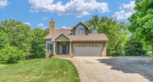 37402 Comanche Dr, Saybrook, IL, 61770-7528 | Card Image