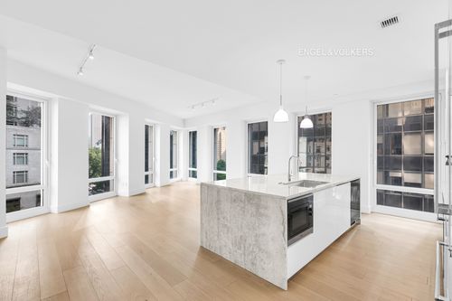 5a-15 W 61st St, New York, NY, 10023-0167 | Card Image