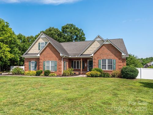 850 Meadow Dr, Oakboro, NC, 28129-7744 | Card Image