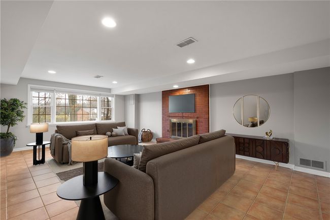 2671 Thorntree Dr, House other with 4 bedrooms, 3 bathrooms and 2 parking in Upper St. Clair PA | Image 30