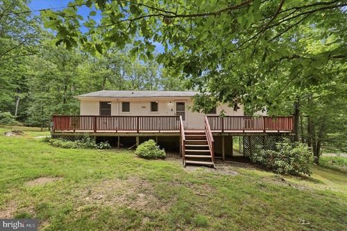 371 Oak Hill Rd, BERKELEY SPRINGS, WV, 25411-6618 | Card Image