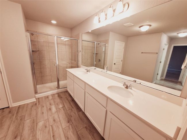 124 Peruvian Ln, House other with 4 bedrooms, 3 bathrooms and 4 parking in Georgetown TX | Image 21