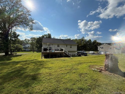 12 Yale Dr, Highland Mills, NY, 10930-2609 | Card Image