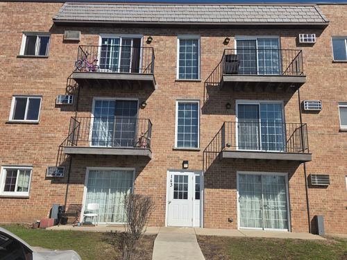 apt-342-143 W Elk Trl, Carol Stream, IL, 60188-9326 | Card Image