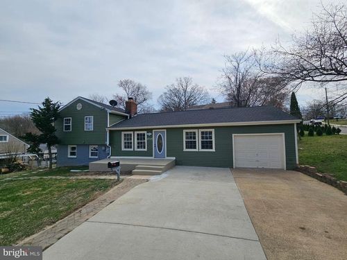 1717 Varsity Dr, WOODBRIDGE, VA, 22191-1843 | Card Image