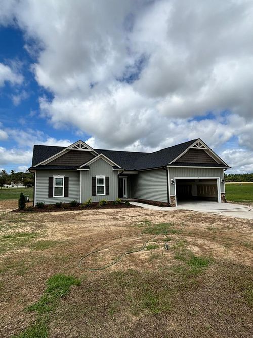 25 Budd Godwin Ln, Dunn, NC, 28334-1878 | Card Image