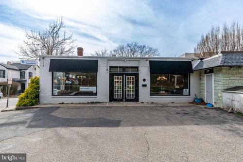 99 S Main St, Lambertville, NJ, 08530-1854 | Card Image