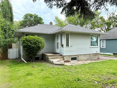 1482 95th Street, North Battleford, SK, S9A0G6 | Card Image